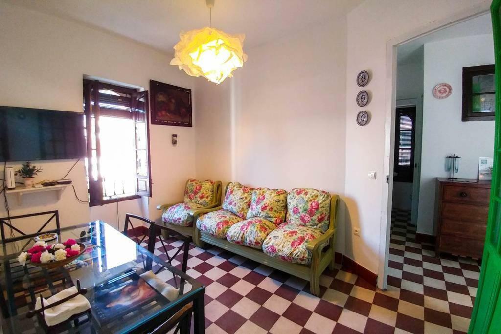 Plaza Elvira Atico- Penthouse Next To Cathedral *